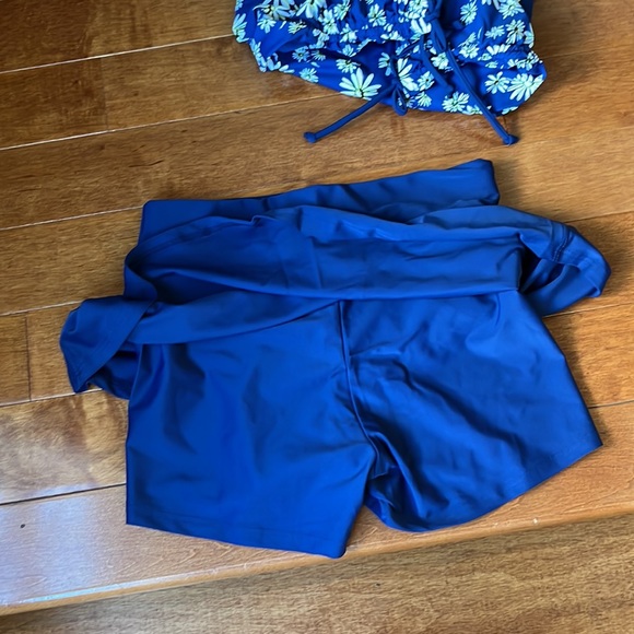 NWT ELLA MAE MAYA SWIM SUIT SIZE SMALL - Picture 7 of 8